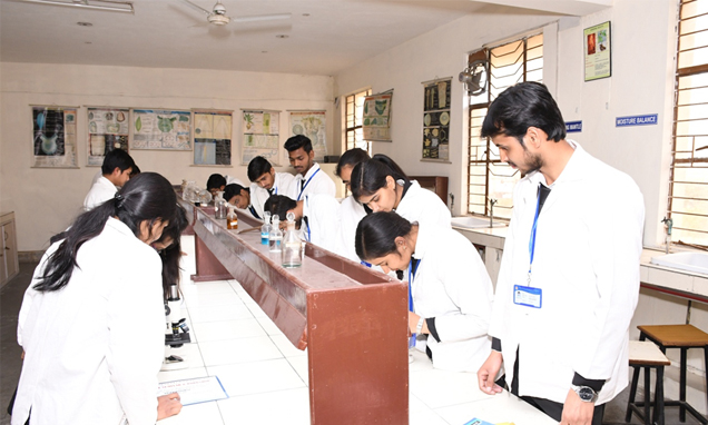 Top and best pharmacy college in uttar pardesh